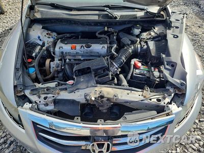 Zdjęcie 11 z 12 samochodu: 2012 HONDA ACCORD SE VIN:1HGCP2F67CA016437 - miniatura