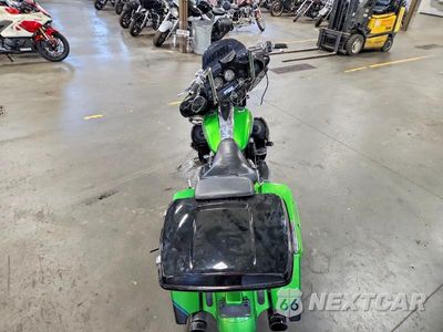 Zdjęcie 6 z 10 samochodu: 2011 HARLEY-DAVIDSON FLHXSE2 VIN:1HD1PZ818BB960903 - miniatura