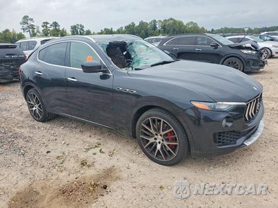 Czwarte zdjęcie samochodu z boku: 2017 MASERATI LEVANTE S LUXURY VIN:ZN661YUL0HX225837 - miniatura