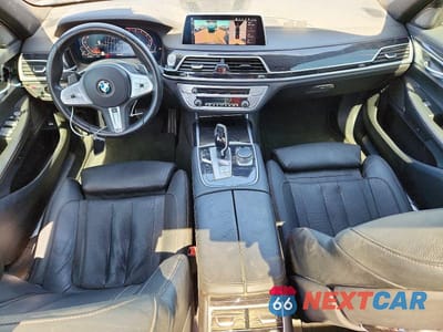 Zdjęcie 8 z 12 samochodu: 2020 BMW 740 I VIN:WBA7T2C04LGL17544 - miniatura