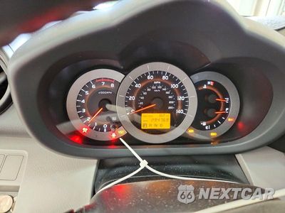 Zdjęcie 9 z 13 samochodu: 2007 TOYOTA RAV4 LIMITED VIN:JTMBD31V975090089 - miniatura