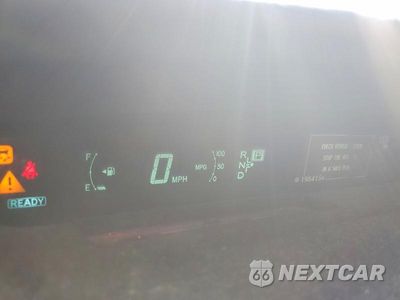 Zdjęcie 9 z 13 samochodu: 2015 TOYOTA PRIUS TWO VIN:JTDKN3DU0F1949110 - miniatura