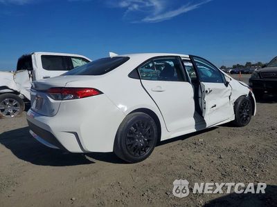 Trzecie zdjęcie samochodu z tyłu: 2021 TOYOTA COROLLA LE VIN:5YFEPMAE8MP166989 - miniatura