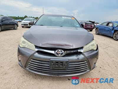 Piąte zdjęcie samochodu w środku: 2016 TOYOTA CAMRY LE VIN:4T4BF1FKXGR546606 - miniatura
