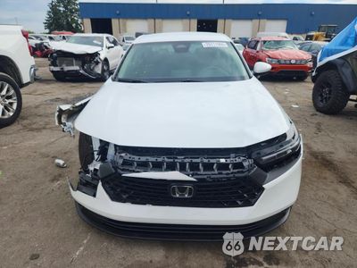 Piąte zdjęcie samochodu w środku: 2026 HONDA ACCORD LX VIN:1HGCY1F2XTA034080 - miniatura