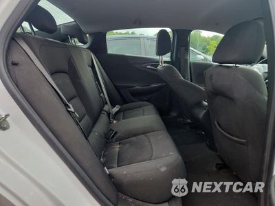Zdjęcie 10 z 12 samochodu: 2021 CHEVROLET MALIBU RS VIN:1G1ZG5ST3MF062463 - miniatura
