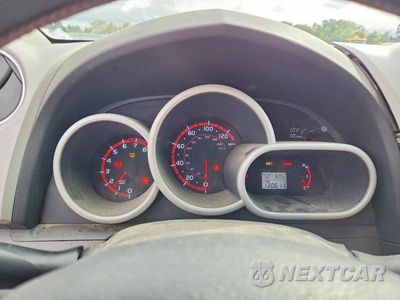 Zdjęcie 9 z 12 samochodu: 2010 PONTIAC VIBE VIN:5Y2SL6E86AZ402748 - miniatura
