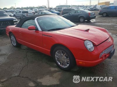 Czwarte zdjęcie samochodu z boku: 2002 FORD THUNDERBIRD VIN:1FAHP60A52Y102902 - miniatura