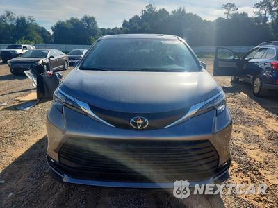 Piąte zdjęcie samochodu w środku: 2026 TOYOTA SIENNA XLE 8-PASSENGER VIN:5TDYRKEC2TS303869 - miniatura