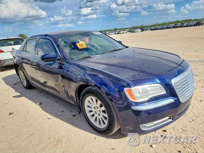Czwarte zdjęcie samochodu z boku: 2014 CHRYSLER 300 VIN:2C3CCAAG4EH375919 - miniatura