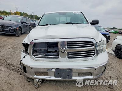Piąte zdjęcie samochodu w środku: 2017 RAM 1500 SLT VIN:1C6RR7LG5HS565785 - miniatura