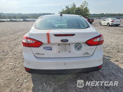 Zdjęcie 6 z 12 samochodu: 2013 FORD FOCUS SE VIN:1FADP3F2XDL331749 - miniatura