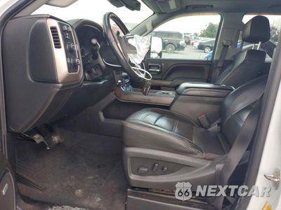Zdjęcie 7 z 12 samochodu: 2019 GMC SIERRA K2500 DENALI VIN:1GT12SEG6KF259947 - miniatura