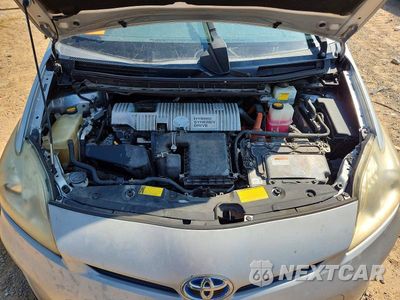 Zdjęcie 11 z 12 samochodu: 2012 TOYOTA PRIUS TWO VIN:JTDKN3DU2C5467033 - miniatura