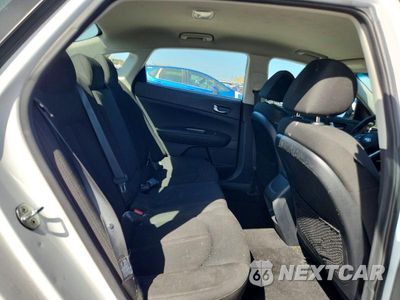 Zdjęcie 10 z 13 samochodu: 2019 KIA OPTIMA LX VIN:5XXGT4L31KG358230 - miniatura
