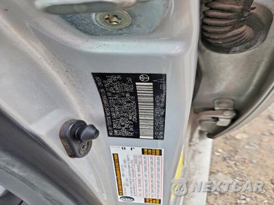 Zdjęcie 12 z 12 samochodu: 2010 TOYOTA PRIUS II VIN:JTDKN3DU2A0054118 - miniatura
