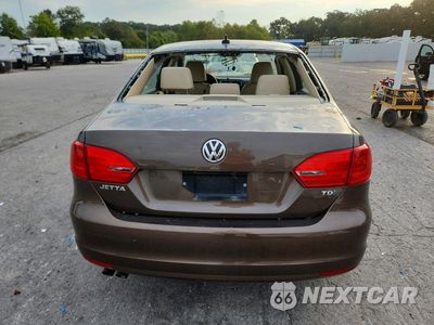 Zdjęcie 6 z 12 samochodu: 2014 VOLKSWAGEN JETTA TDI VIN:3VW3L7AJ9EM416196 - miniatura