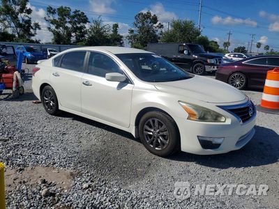 Czwarte zdjęcie samochodu z boku: 2015 NISSAN ALTIMA 2.5 S VIN:1N4AL3AP8FC419235 - miniatura