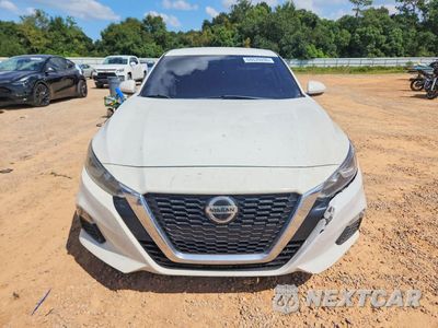 Piąte zdjęcie samochodu w środku: 2019 NISSAN ALTIMA S VIN:1N4BL4BV6KC230715 - miniatura