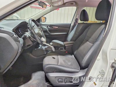 Zdjęcie 7 z 13 samochodu: 2018 NISSAN ROGUE SV VIN:5N1AT2MV3JC827483 - miniatura