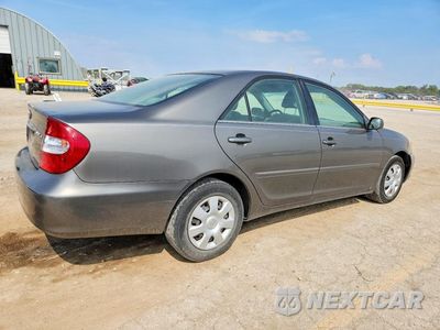 Trzecie zdjęcie samochodu z tyłu: 2004 TOYOTA CAMRY LE VIN:4T1BE32K44U905121 - miniatura