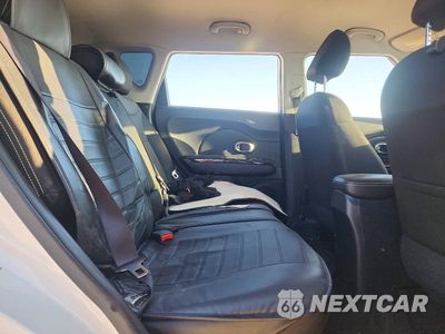 Zdjęcie 10 z 13 samochodu: 2015 KIA SOUL + VIN:KNDJP3A51F7223076 - miniatura