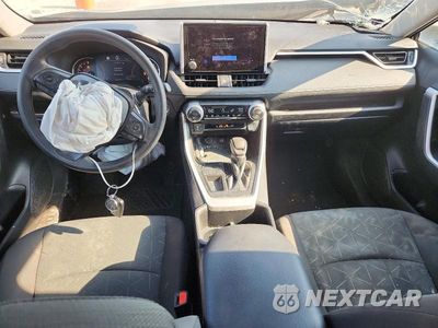 Zdjęcie 8 z 14 samochodu: 2024 TOYOTA RAV4 XLE VIN:2T3W1RFV3RW305970 - miniatura