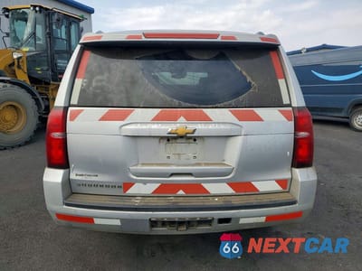 Zdjęcie 6 z 13 samochodu: 2018 CHEVROLET SUBURBAN K1500 LT VIN:1GNSKHKC6JR295876 - miniatura