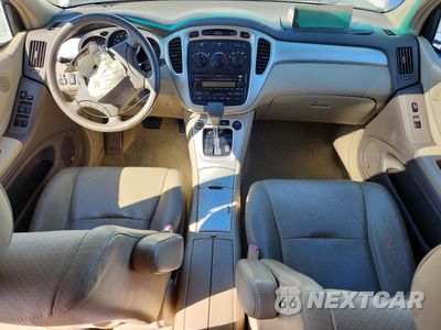 Zdjęcie 8 z 13 samochodu: 2006 TOYOTA HIGHLANDER SPORT VIN:JTEEP21A760167500 - miniatura