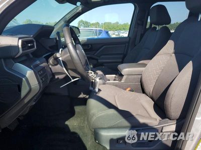 Zdjęcie 7 z 12 samochodu: 2025 TOYOTA TACOMA SR5 VIN:3TMLB5JN0SM159048 - miniatura