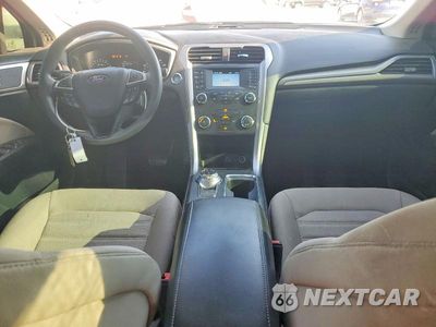 Zdjęcie 8 z 12 samochodu: 2020 FORD FUSION S VIN:3FA6P0G73LR188483 - miniatura