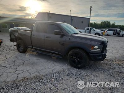 Czwarte zdjęcie samochodu z boku: 2019 RAM 1500 CLASSIC SLT VIN:1C6RR6GG4KS616513 - miniatura