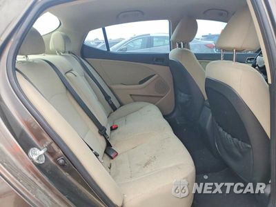 Zdjęcie 10 z 12 samochodu: 2015 KIA OPTIMA LX VIN:5XXGM4A79FG352099 - miniatura