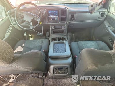 Zdjęcie 8 z 12 samochodu: 2004 CHEVROLET AVALANCHE K1500 VIN:3GNEK12T34G166003 - miniatura
