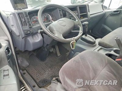 Zdjęcie 8 z 12 samochodu: 2015 ISUZU NRR BOX TRUCK VIN:JALE5W167F7300534 - miniatura