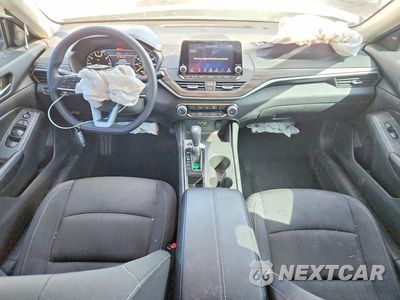 Zdjęcie 8 z 13 samochodu: 2025 NISSAN ALTIMA SV VIN:1N4BL4DVXSN381722 - miniatura