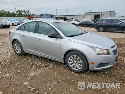 Czwarte zdjęcie samochodu z boku: 2011 CHEVROLET CRUZE LS VIN:1G1PC5SH7B7154732 - miniatura