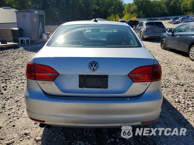 Zdjęcie 6 z 12 samochodu: 2013 VOLKSWAGEN JETTA TDI VIN:3VWLL7AJ5DM439831 - miniatura