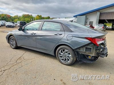 Drugie zdjęcie samochodu z przodu: 2026 HYUNDAI ELANTRA HYBRID BLUE VIN:KMHLM4DJ9TU211668 - miniatura