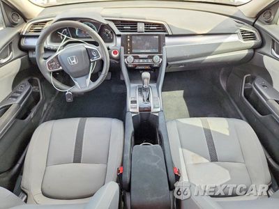 Zdjęcie 8 z 13 samochodu: 2017 HONDA CIVIC EX VIN:19XFC1F37HE001853 - miniatura