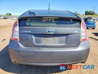 Zdjęcie 6 z 12 samochodu: 2015 TOYOTA PRIUS TWO VIN:JTDKN3DU5F1892399 - miniatura