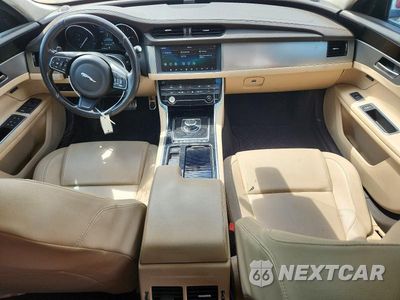 Zdjęcie 8 z 12 samochodu: 2020 JAGUAR XF PREMIUM VIN:SAJBD4FX6LCY84832 - miniatura
