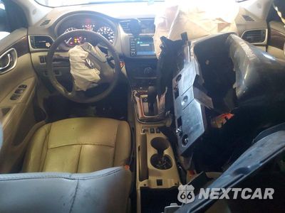 Zdjęcie 8 z 12 samochodu: 2014 NISSAN SENTRA S VIN:3N1AB7AP8EL606565 - miniatura