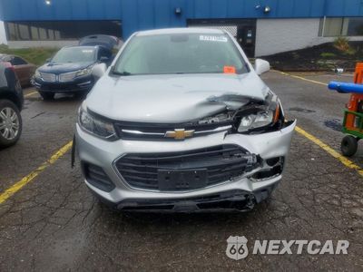 Piąte zdjęcie samochodu w środku: 2019 CHEVROLET TRAX LS VIN:3GNCJKSB9KL383678 - miniatura