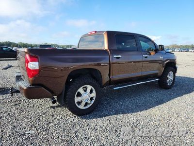Trzecie zdjęcie samochodu z tyłu: 2016 TOYOTA TUNDRA 1794 EDITION VIN:5TFAW5F17GX494861 - miniatura