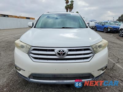 Piąte zdjęcie samochodu w środku: 2012 TOYOTA HIGHLANDER LIMITED VIN:5TDDK3EHXCS168788 - miniatura