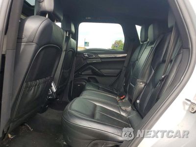 Zdjęcie 11 z 13 samochodu: 2012 PORSCHE CAYENNE S VIN:WP1AB2A25CLA45284 - miniatura