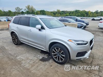 Czwarte zdjęcie samochodu z boku: 2019 VOLVO XC90 T6 MOMENTUM VIN:YV4A22PK8K1425381 - miniatura