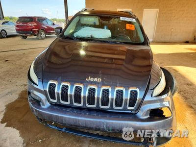 Piąte zdjęcie samochodu w środku: 2015 JEEP CHEROKEE LATITUDE VIN:1C4PJMCS8FW740188 - miniatura