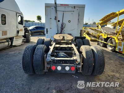 Zdjęcie 6 z 13 samochodu: 2015 KENWORTH T660 SEMI TRUCK VIN:1NKAD39X0FJ455863 - miniatura